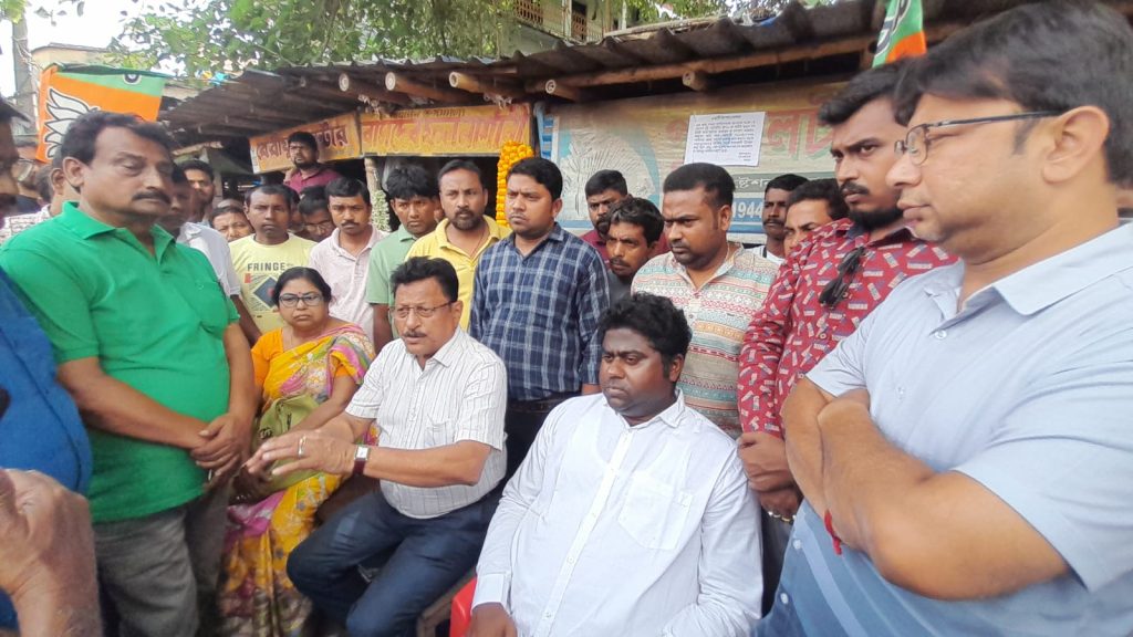 উচ্ছেদের আতঙ্ক মেমারিতে, সরব তৃণমূল প্রার্থী